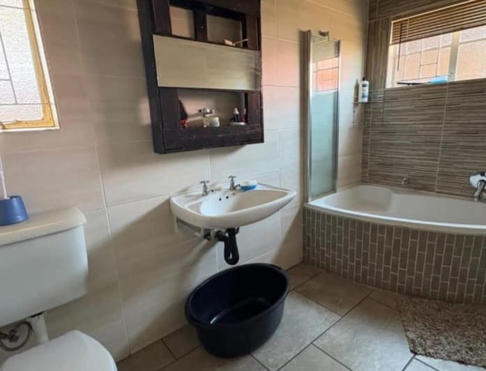 3 Bedroom Property for Sale in Riviera Northern Cape